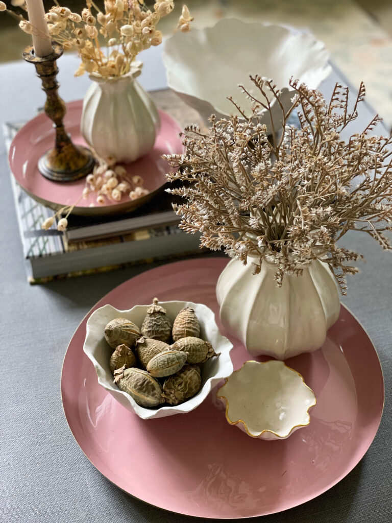 Pink shop table tray