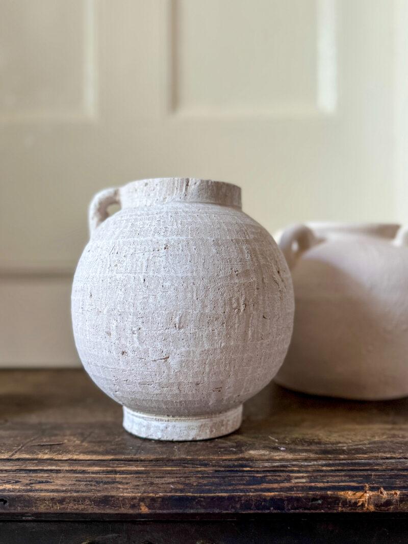 Rounded Chalk White Handle Vase - Image 4